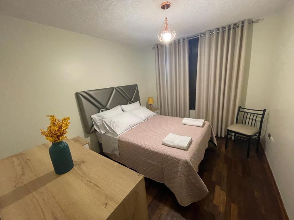 Departamento Completo Surquillo/Miraflores リマ エクステリア 写真